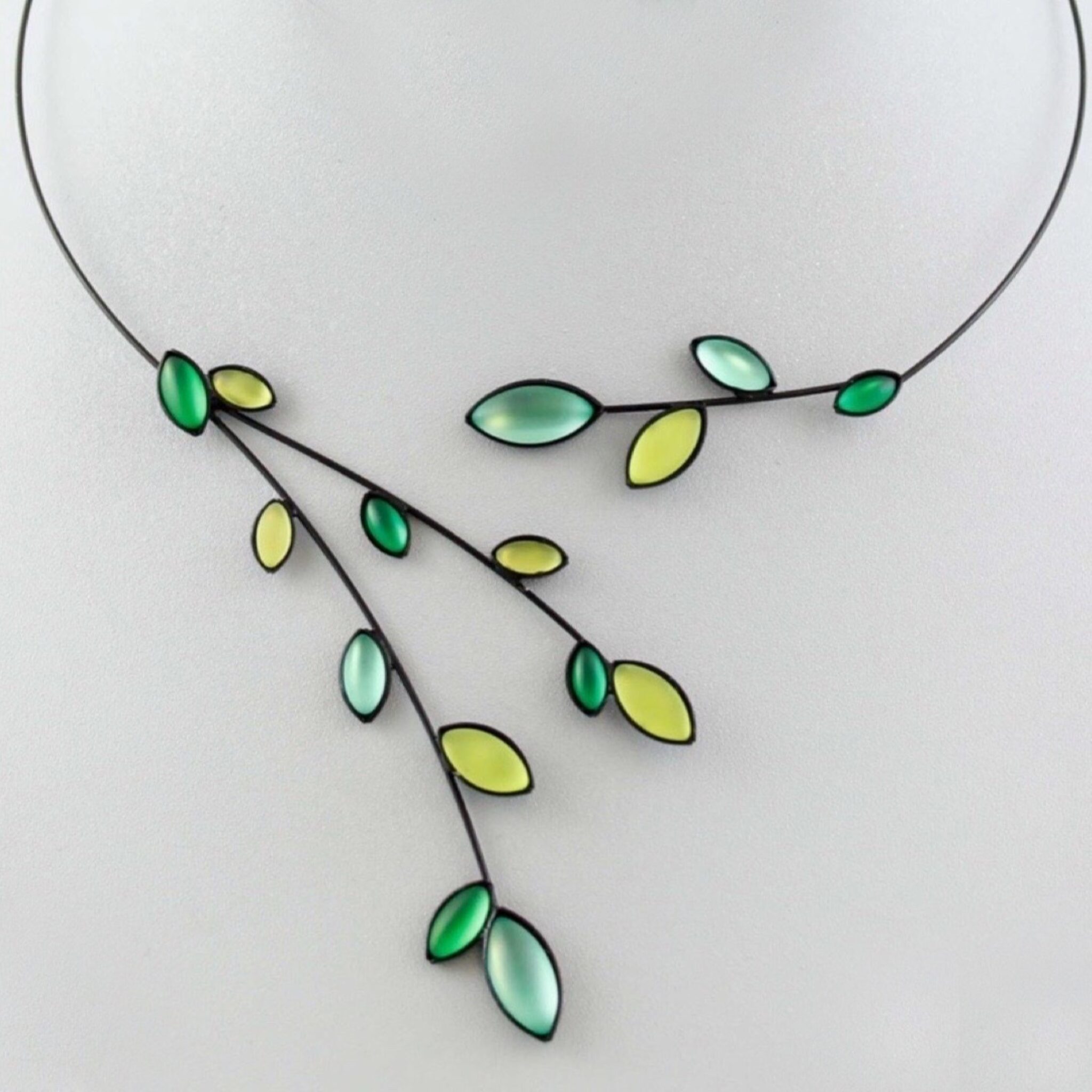 Geoclassics Czech Glass Leafy Twigs Necklace